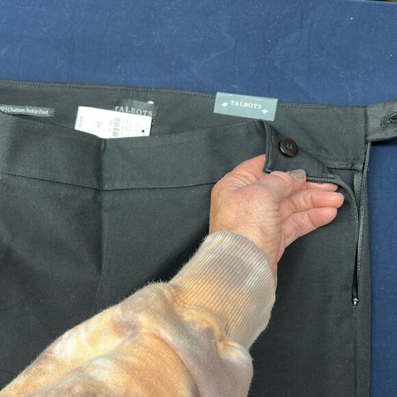 Talbots Chatham Ankle Fit higher waisted w side zip black pants - Picture 9 of 13